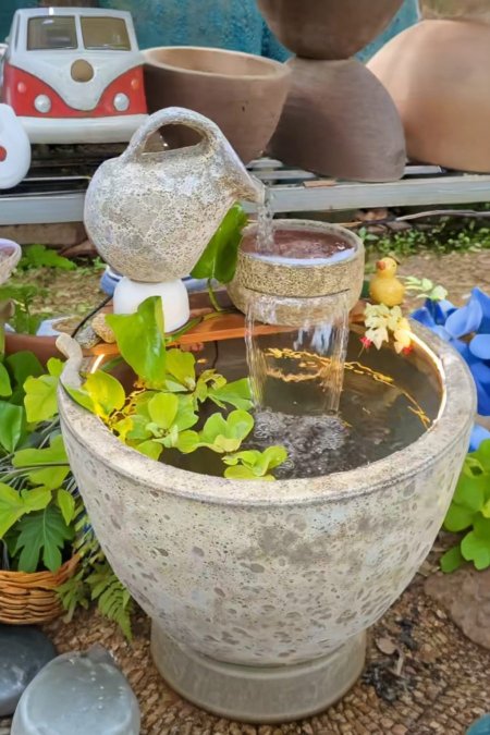 🌾 نافورة فخارية بلون رملي طبيعي